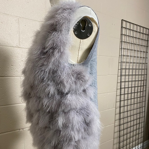 BLUE TASSEL: NWT Faux Fur Knit Vest - Picture 5 of 9